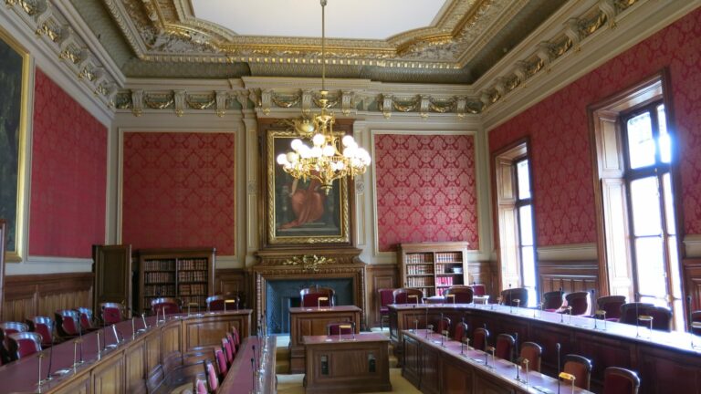 Salle du contentieux du Conseil d’État, Palais-Royal, Paris