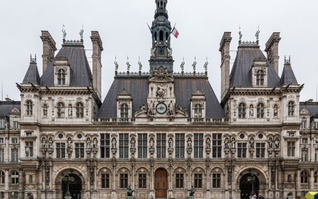 Façade de l’Hôtel de Ville de Paris, siège d’une administration employant des agents publics